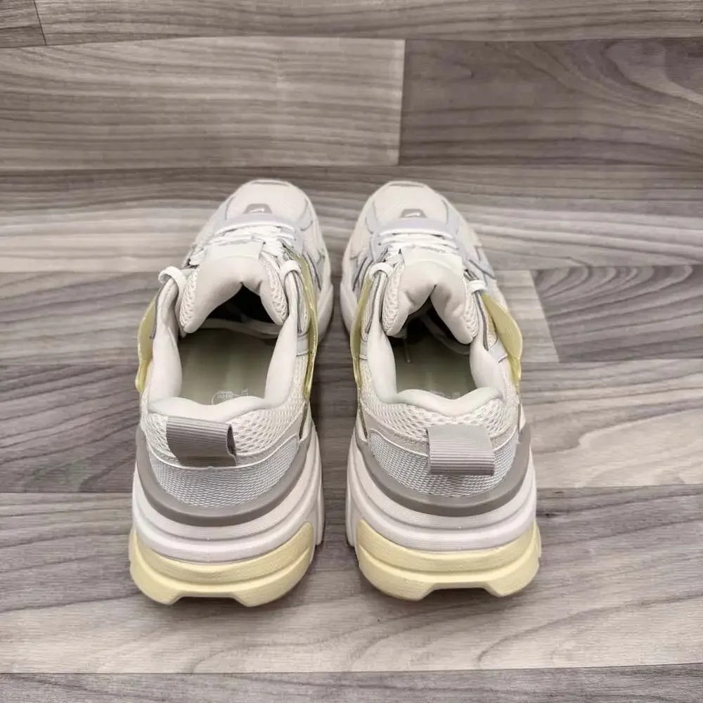Nike V2K Run Shoes (HV4314-030, Phantom/Light Khaki. Men 10.5 / Women 12